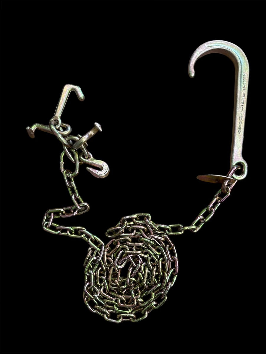The 36-inch V Chain Bridle with RTJ Cluster Frame Hooks is a versatile and heavy-duty towing solution designed for secure and efficient vehicle recovery. Made from high-strength Grade 70 chain.