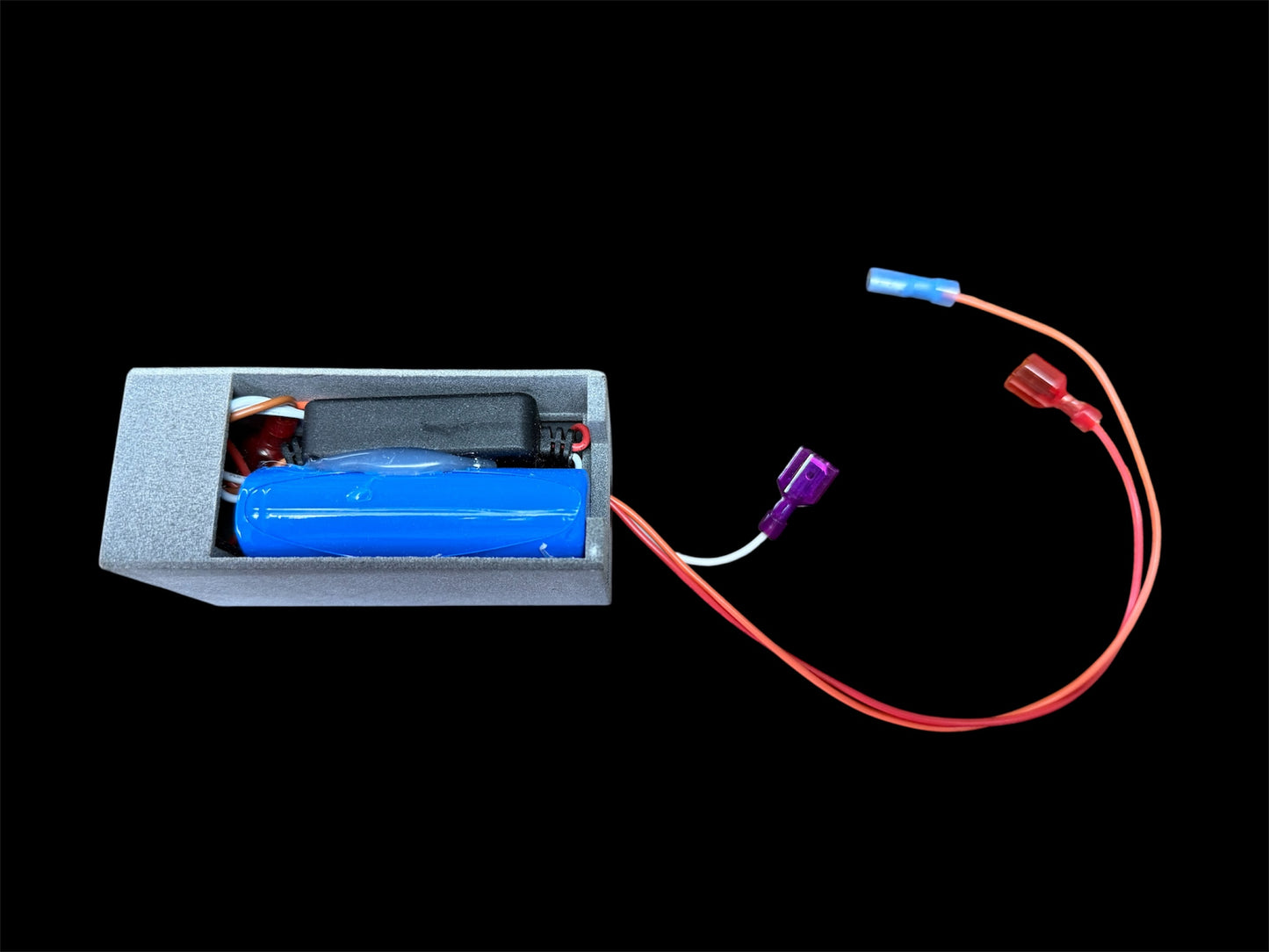 Upgrade your TM22 wireless tow light to lithium power with the XR Upgrade battery replacement kit! Enjoy the benefits of 60+ hours of operation on a single charge! Additionally,these batteries can last up to 10 years if charged properly. top view